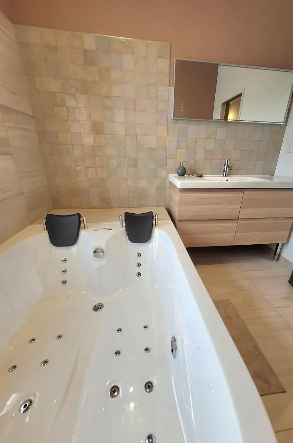 Apartment Les Apparts De Leon Landerneau France